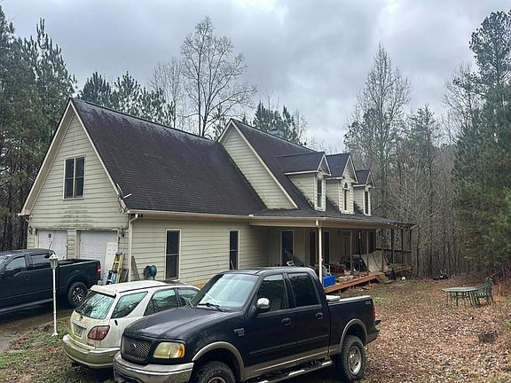 3rd image of 580 Northridge Rd