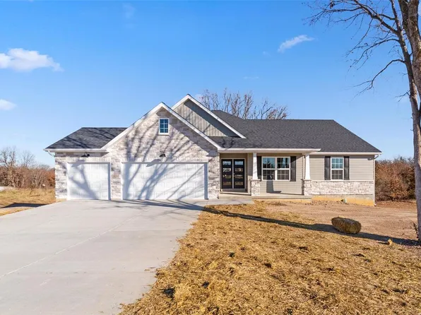 15 Chinkapin Ct, Troy, MO 63379