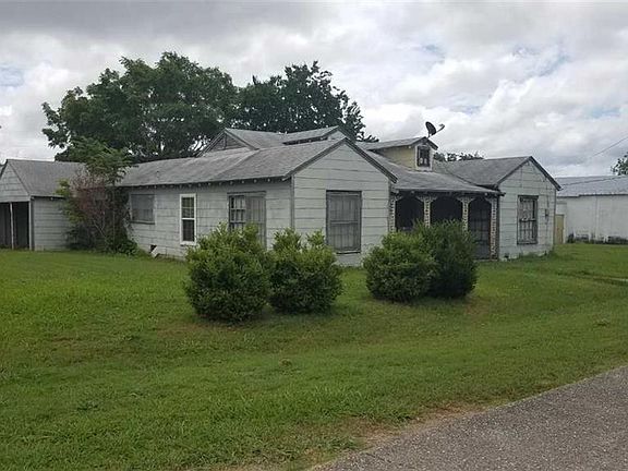 3rd image of 808 N 13th St