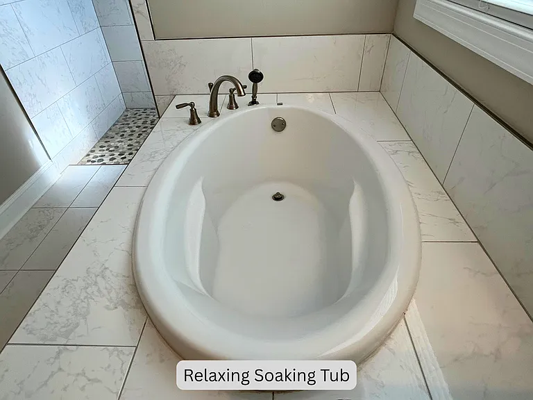 Relaxing soaking tub
