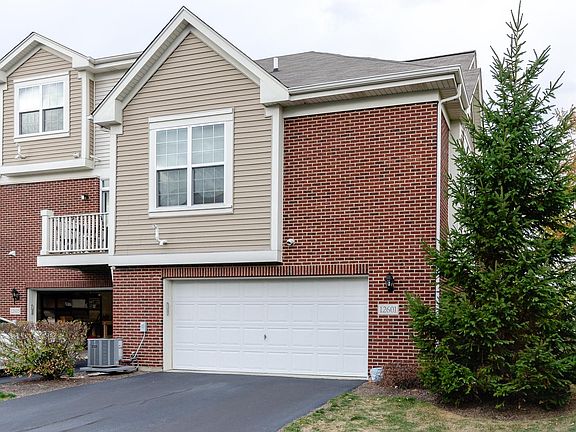 4th image of 12601 Brighton Dr