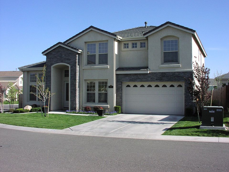 1208 Flintwood Front 1