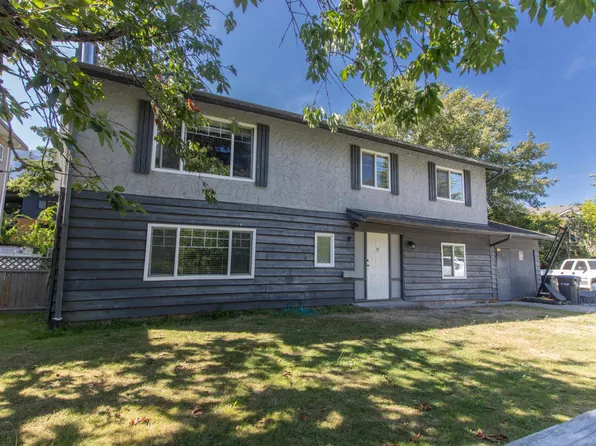 38069 5th Ave, Squamish, BC V8B 0J7