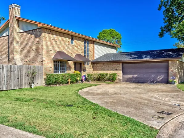 2704 Memphis Ave, Nederland, TX 77627