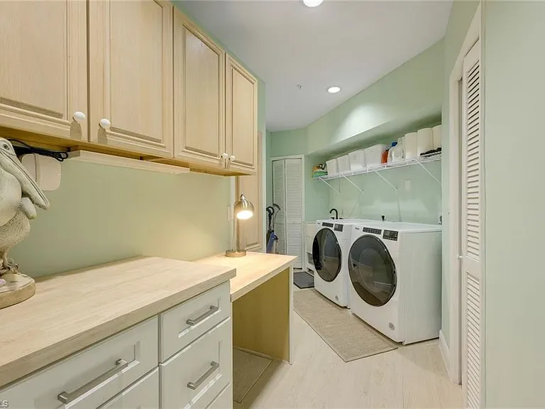 269 Colonade Cir #2802 — Photo 36