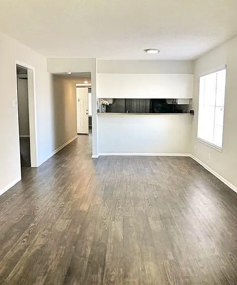 1543 Babcock Rd — Photo 12