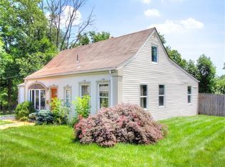 2 W Louis Pl, Iselin, NJ 08830