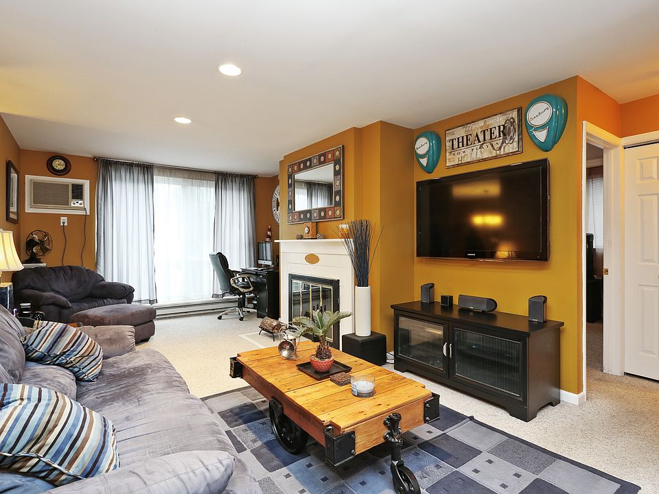 1st image of 109 Drew Ln