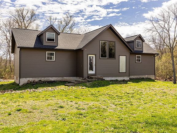 3rd image of 3558 Ridge Rd