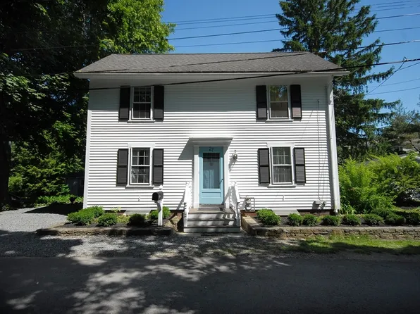 27 Bedford Ct, Concord, MA 01742