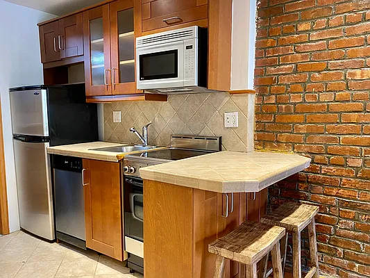 Rented by Heller Organization | media 8