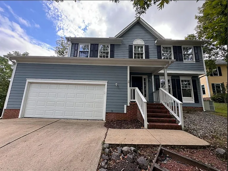 101 Queens Knoll Ct — Photo 1