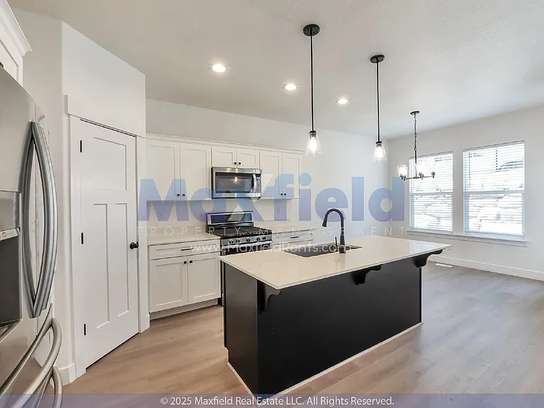 1451 N Sage Dr — Photo 13