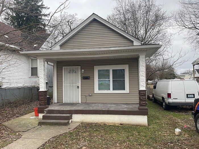 1st image of 4144 Greenwood Ave