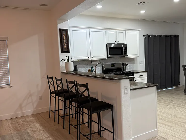 10585 Cave Ridge St — Photo 5