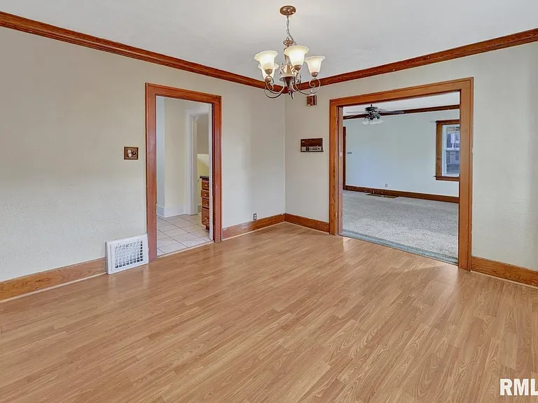 2601 W Kenwood Ave — Photo 13