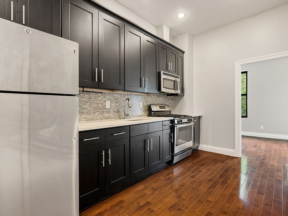 1st image of 43 Montrose Ave APT 3L