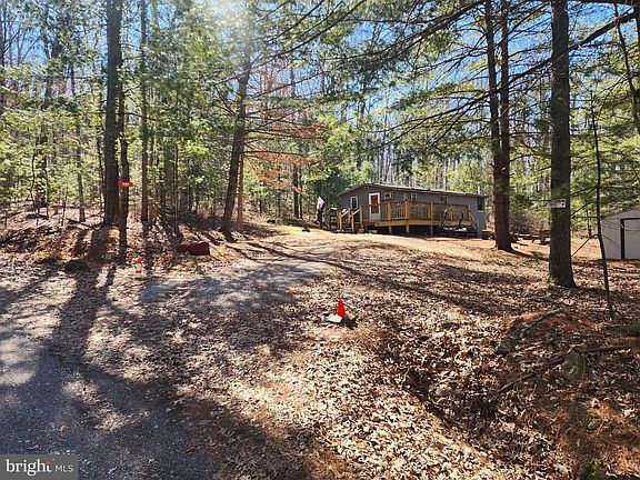 3rd image of 1080 Cove Mountain Rd