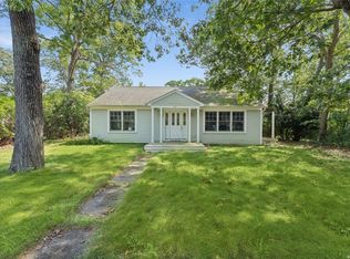 68 Sylvan Ave, Flanders, NY 11901