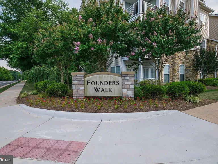 5916 Founders Hill Dr #104 — Photo 23