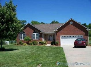 193 Charleston Ridge Dr, Mocksville, NC 27028