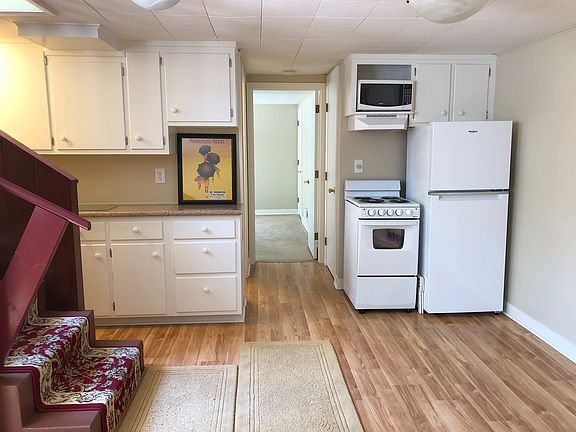 4th image of 836 11th St SW #2