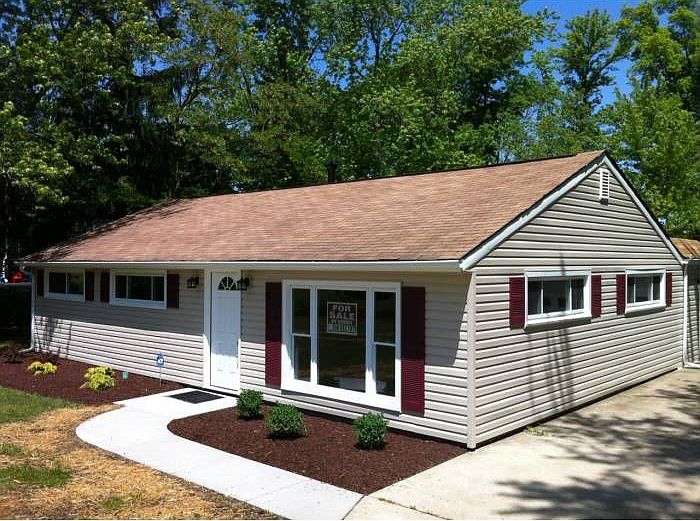 FRONT VIEW OF HOME