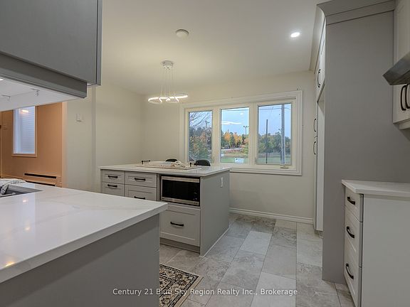 5th image of 444 Lansdowne St