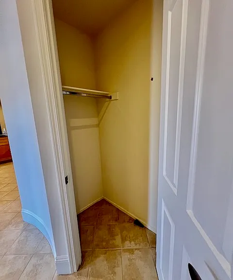 10305 Almayo Ave #301 — Photo 43