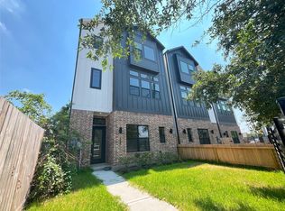326 Eastwood St, Houston, TX 77011