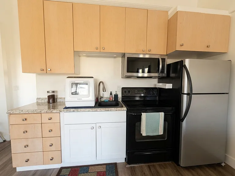 1351 E Kings Row Dr #NA — Photo 3