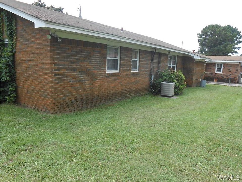 2nd image of 3724 27th St