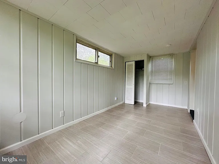2500 Lake Ave — Photo 3