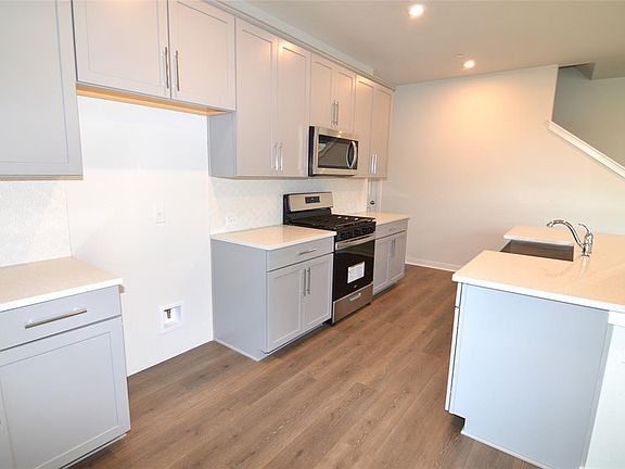 3rd image of 2500 Forest Creek Dr #1012