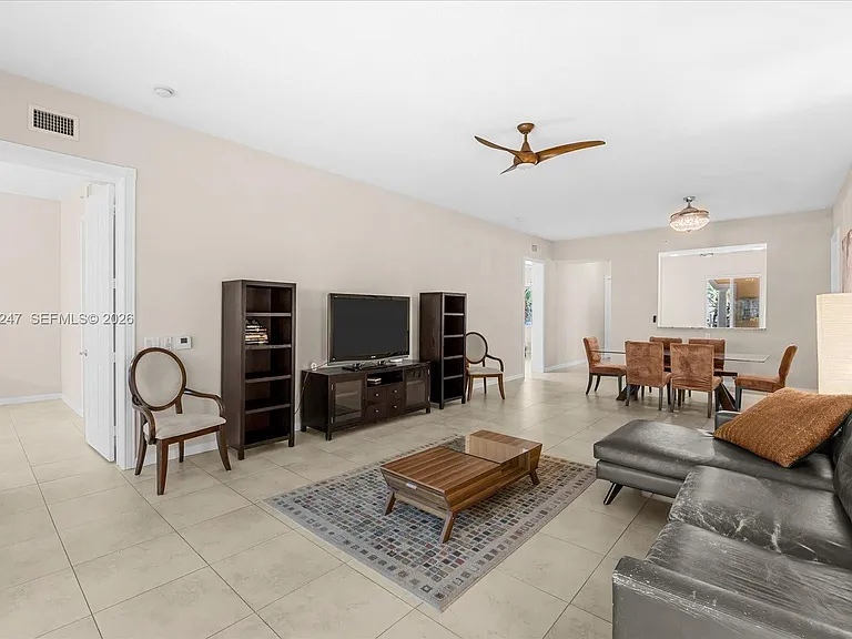 38 Harbour Isle Dr #104 — Photo 11