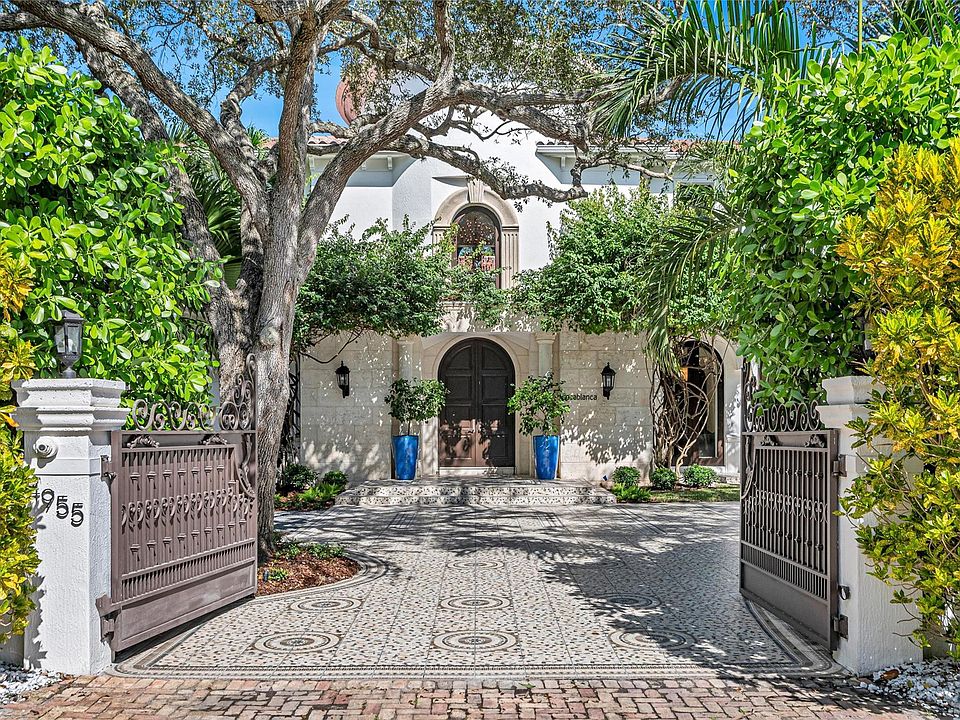 1st image of 4955 SW 83rd Street