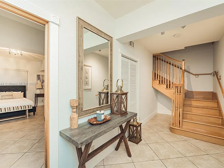 302 Balboa St — Photo 34