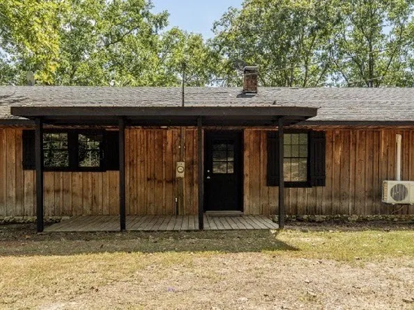 1317 Shawnettee Rd, Collinwood, TN 38450
