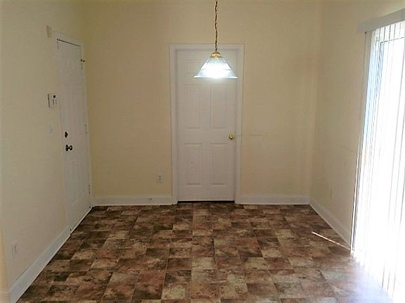 5th image of 4315 Leopold Pl