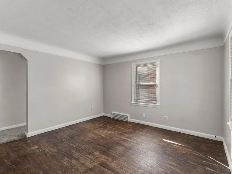 3511 Monroe St — Photo 32