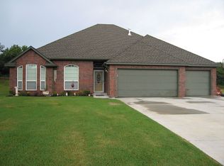 1881 Wagon Trail Blvd, Harrah, OK 73045