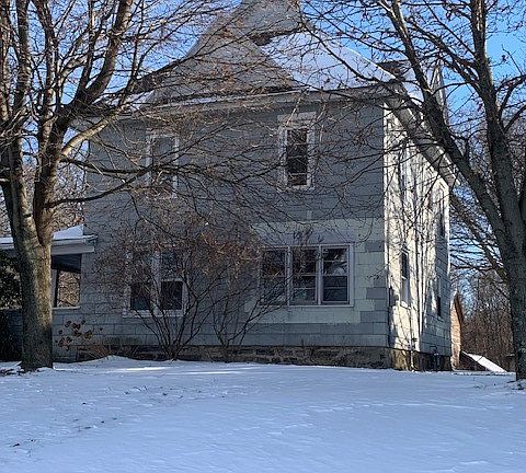 2nd image of 2775 King Rd