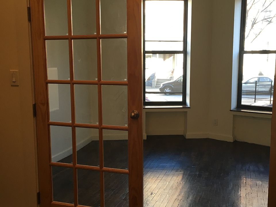 Building Photo 3