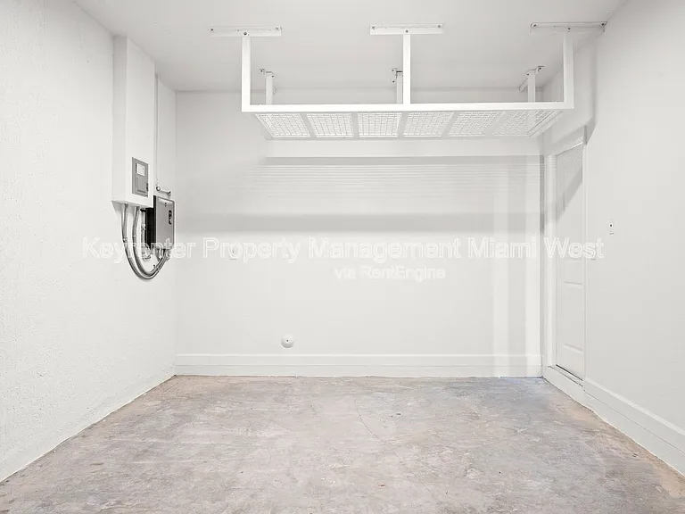 1385 SE 7th Ter — Photo 26