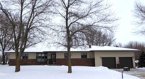 900 Hills Avenue, Jackson, MN 56143