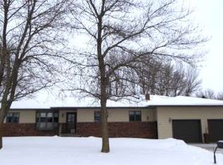 900 Hills Ave, Jackson, MN 56143