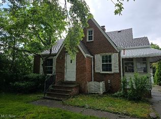 10713 Penfield Ave, Garfield Heights, OH