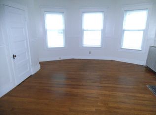 11 Manchester Rd #1B, Brookline, MA 02446