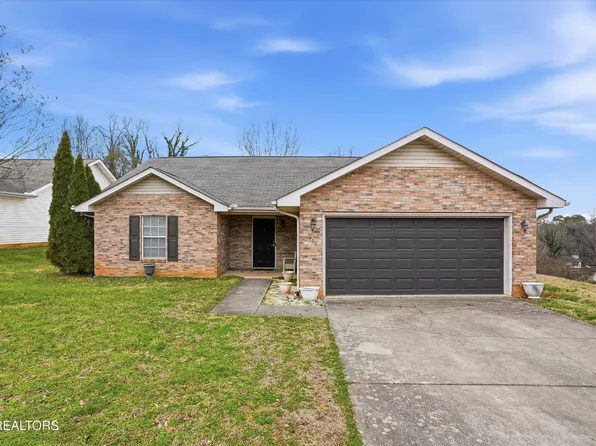 707 Shane Dr, Maryville, TN 37804