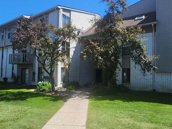 32013 W Twelve Mile Rd Unit 308, Farmington, MI 48334